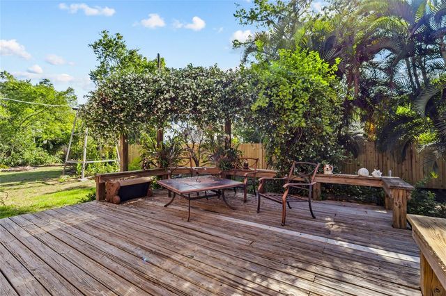 117 TUCKER AVENUE, Sarasota, FL 34232