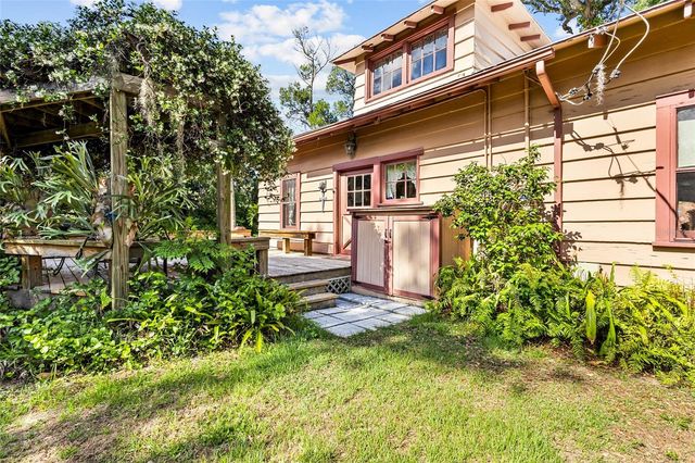 117 TUCKER AVENUE, Sarasota, FL 34232