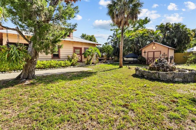 117 TUCKER AVENUE, Sarasota, FL 34232
