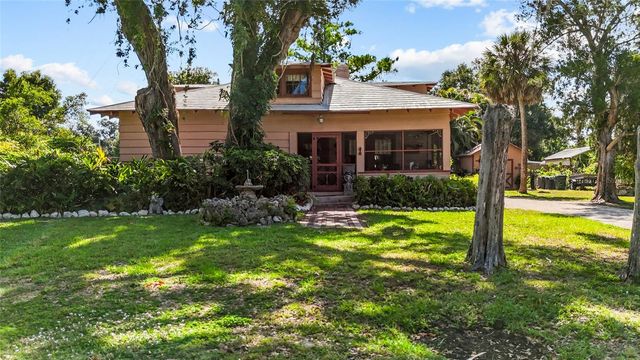 117 TUCKER AVENUE, Sarasota, FL 34232