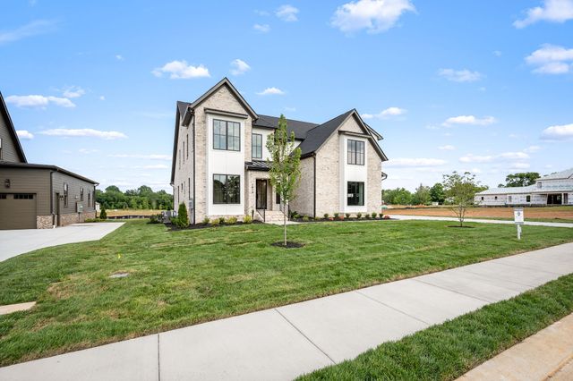 1918 Gene Dixon Dr, Murfreesboro, TN 37129