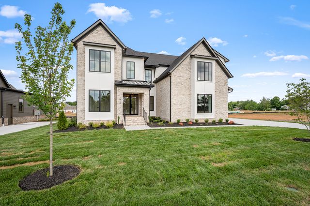 1918 Gene Dixon Dr, Murfreesboro, TN 37129