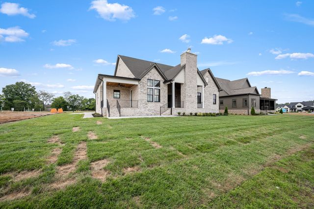 1918 Gene Dixon Dr, Murfreesboro, TN 37129