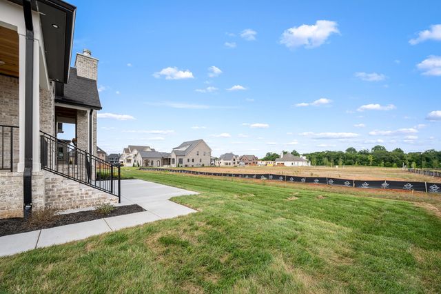 1918 Gene Dixon Dr, Murfreesboro, TN 37129
