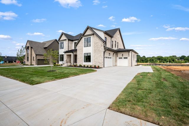 1918 Gene Dixon Dr, Murfreesboro, TN 37129