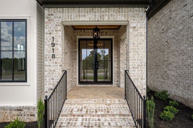 1918 Gene Dixon Dr, Murfreesboro, TN 37129
