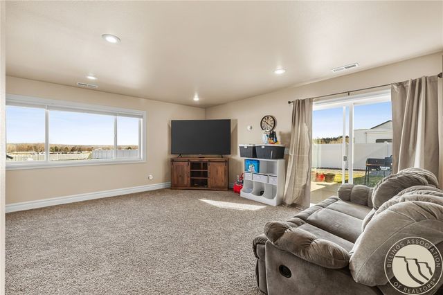 3335 San Marino Dr, Billings, MT 59101