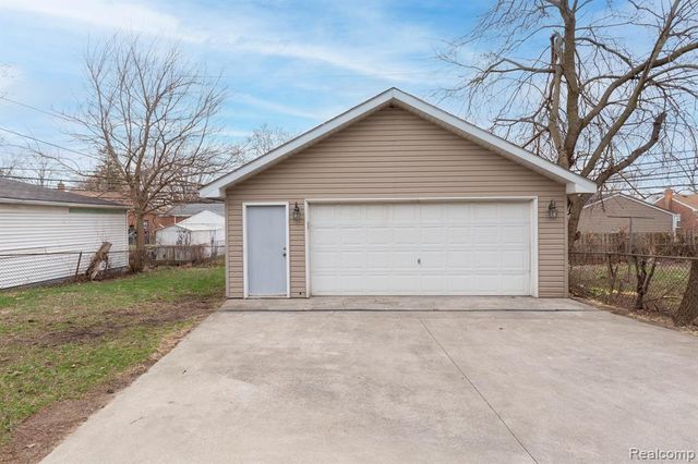 16696 Beech Daly Road, Redford, MI 48240