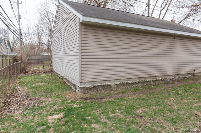 16696 Beech Daly Road, Redford, MI 48240