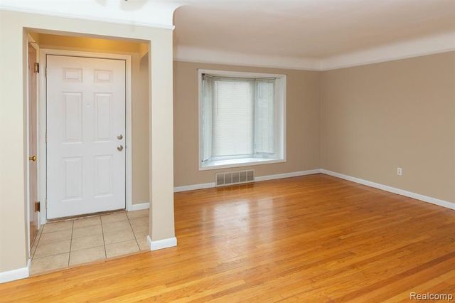16696 Beech Daly Road, Redford, MI 48240