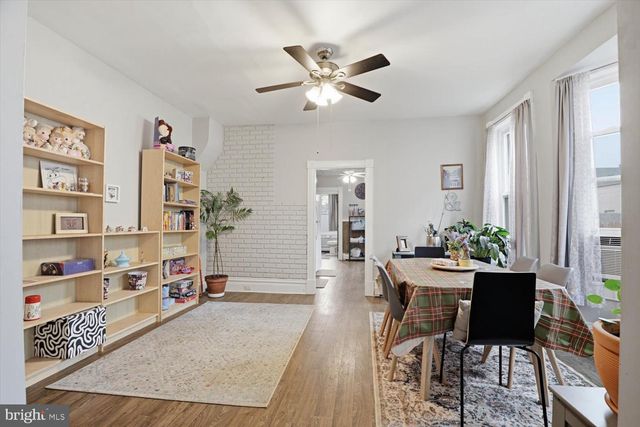 133 W HIGH ST, Manheim, PA 17545