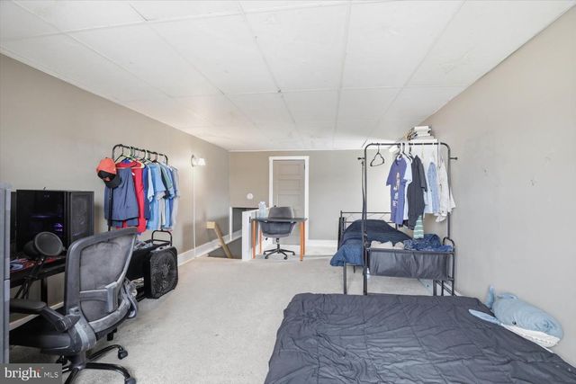 133 W HIGH ST, Manheim, PA 17545