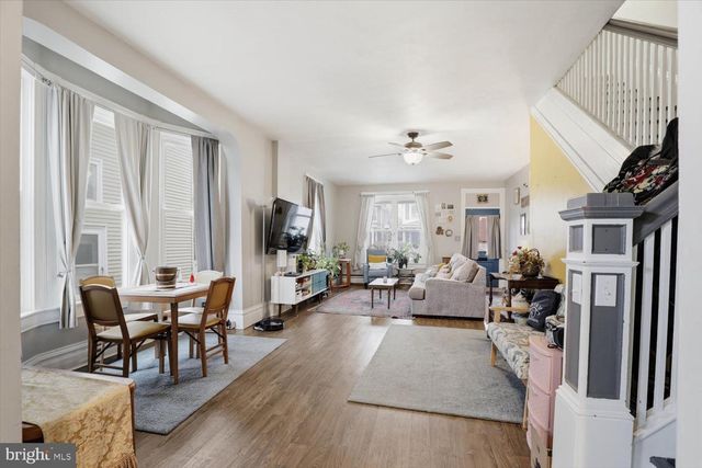 133 W HIGH ST, Manheim, PA 17545