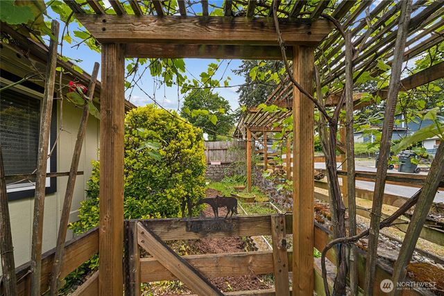 761 S 92nd Street, Tacoma, WA 98444