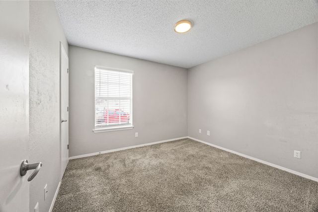 1372 & 1374 N Chickadee Avenue, Fayetteville, AR 72704