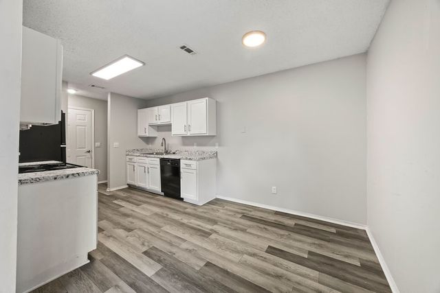 1372 & 1374 N Chickadee Avenue, Fayetteville, AR 72704