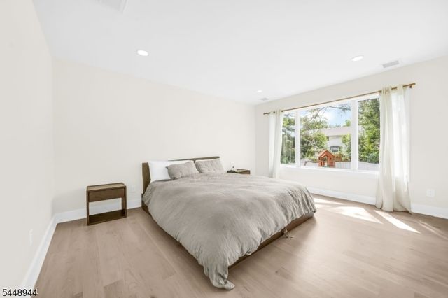 17 Meadow Rd, Clark Twp., NJ 07066
