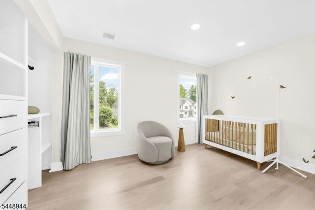 17 Meadow Rd, Clark Twp., NJ 07066
