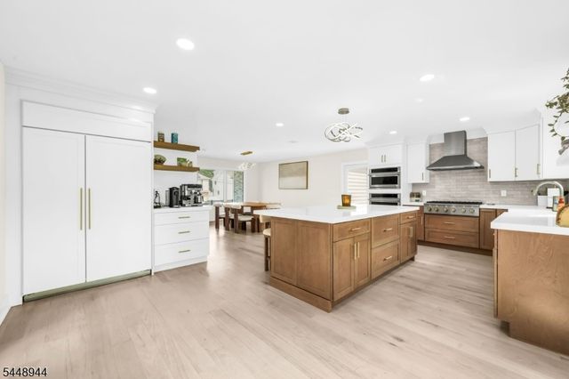 17 Meadow Rd, Clark Twp., NJ 07066