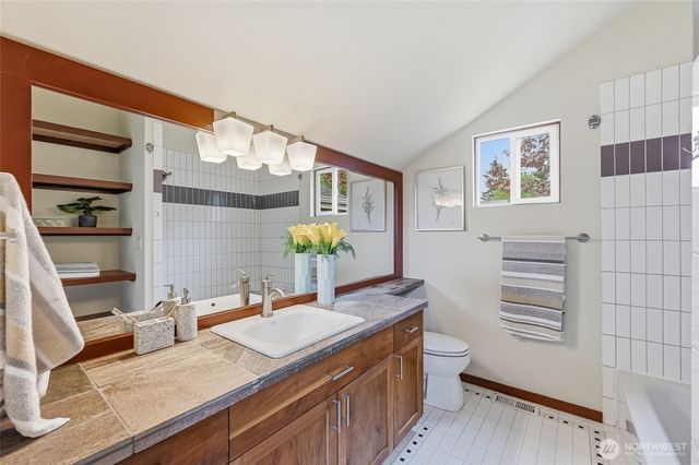613 Bellevue Way SE, Bellevue, WA 98004