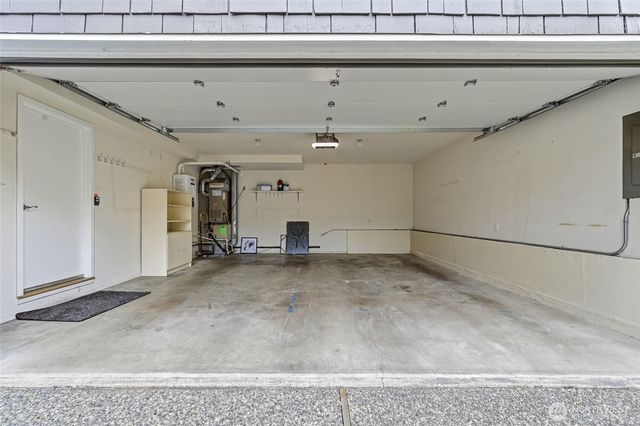 613 Bellevue Way SE, Bellevue, WA 98004