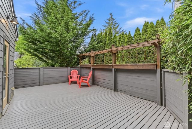 613 Bellevue Way SE, Bellevue, WA 98004