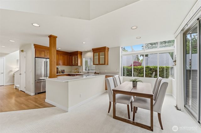 613 Bellevue Way SE, Bellevue, WA 98004