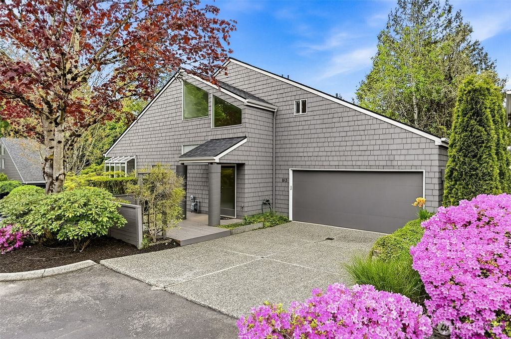 613 Bellevue Way SE, Bellevue, WA 98004