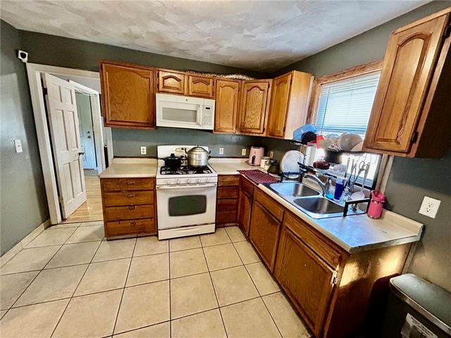 142 Houston Street, Providence, RI 02905