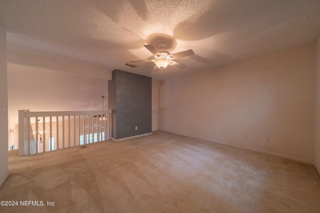 1174 NATIVE DANCER Court, Jacksonville, FL 32218