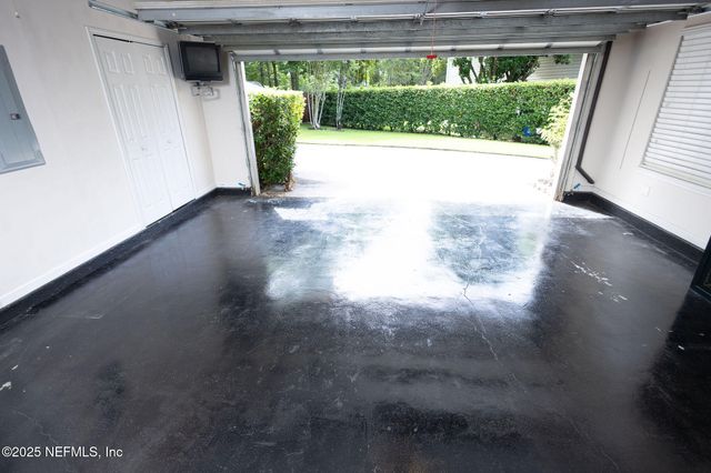 1174 NATIVE DANCER Court, Jacksonville, FL 32218