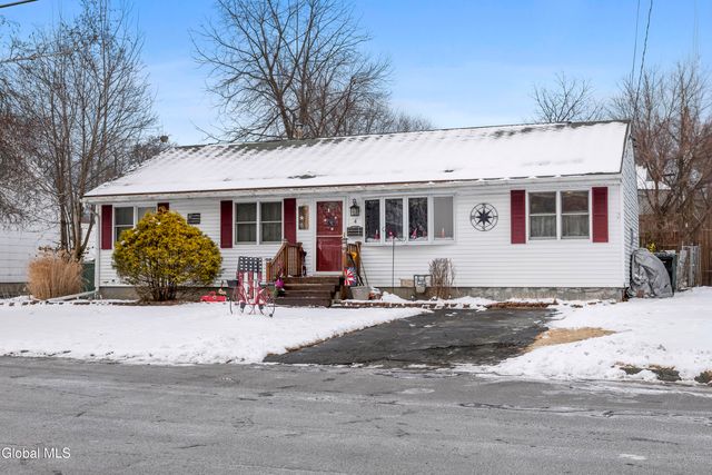 4 O'Neil Street, Troy, NY 12180