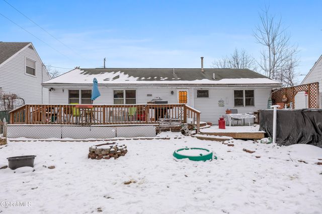 4 O'Neil Street, Troy, NY 12180