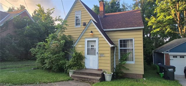 1026 E Schaaf Road, Brooklyn Heights, OH 44131