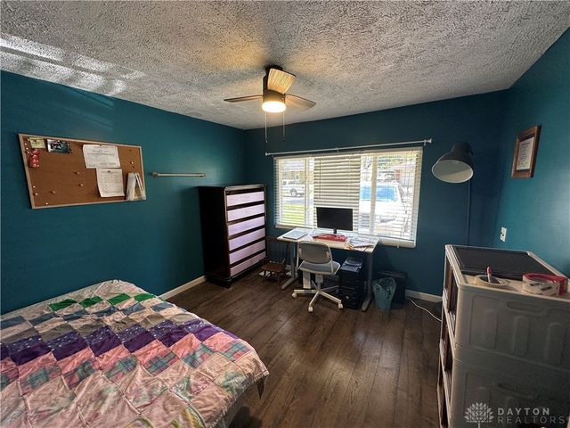 6355 Chippingdon Drive, Huber Heights, OH 45424