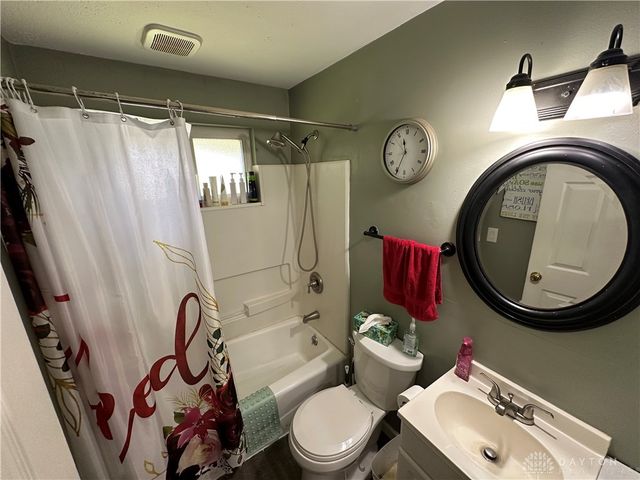 6355 Chippingdon Drive, Huber Heights, OH 45424