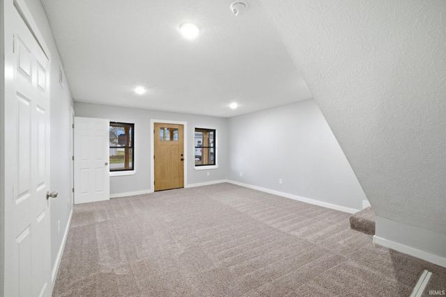 207 Elm Street, Mulberry, IN 46058