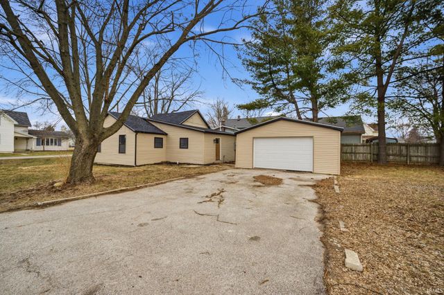 207 Elm Street, Mulberry, IN 46058