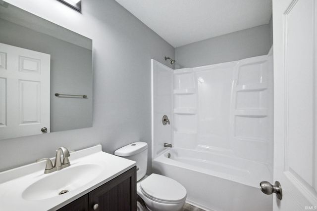 207 Elm Street, Mulberry, IN 46058