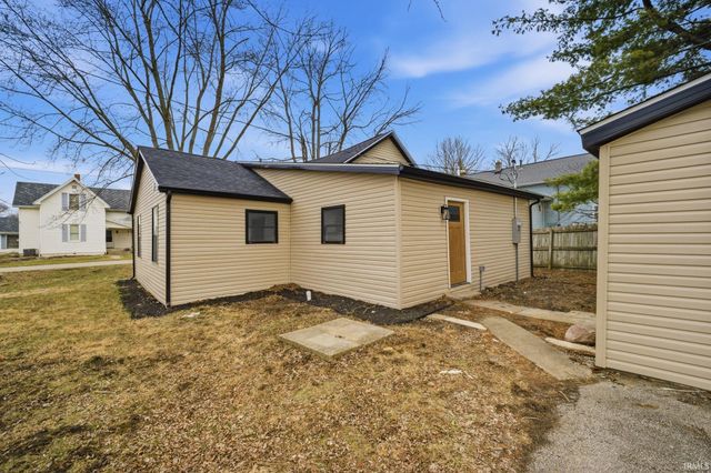 207 Elm Street, Mulberry, IN 46058