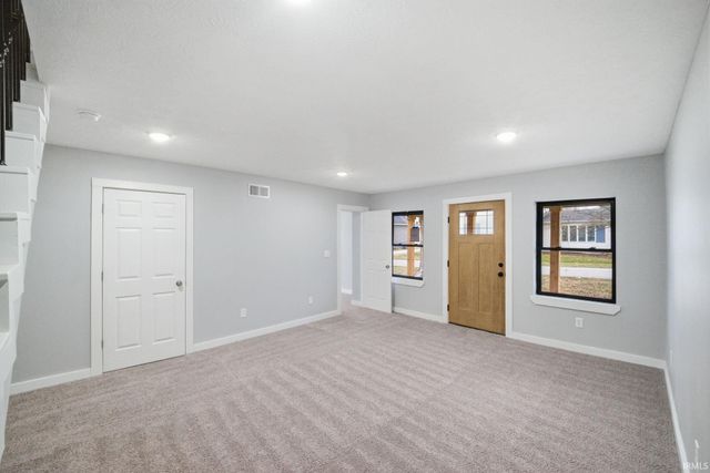 207 Elm Street, Mulberry, IN 46058