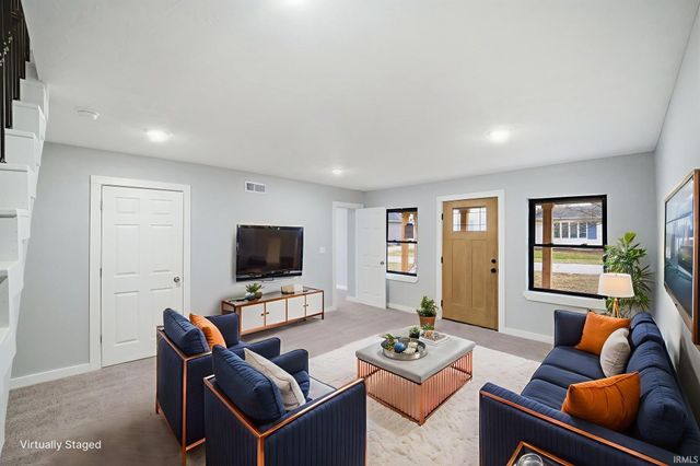 207 Elm Street, Mulberry, IN 46058