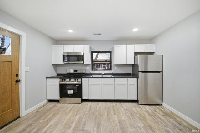 207 Elm Street, Mulberry, IN 46058