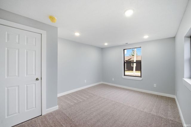 207 Elm Street, Mulberry, IN 46058