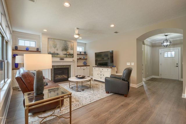 240 Parkgate Court, Delaware, OH 43015