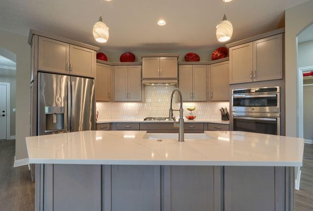 240 Parkgate Court, Delaware, OH 43015