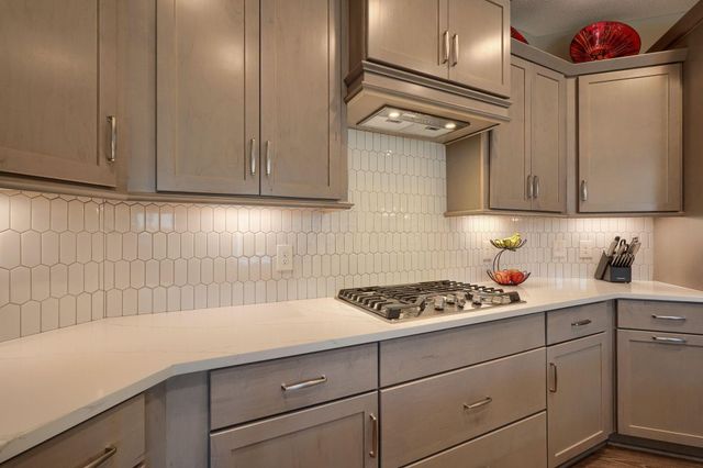 240 Parkgate Court, Delaware, OH 43015