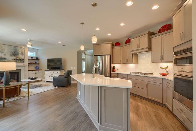 240 Parkgate Court, Delaware, OH 43015