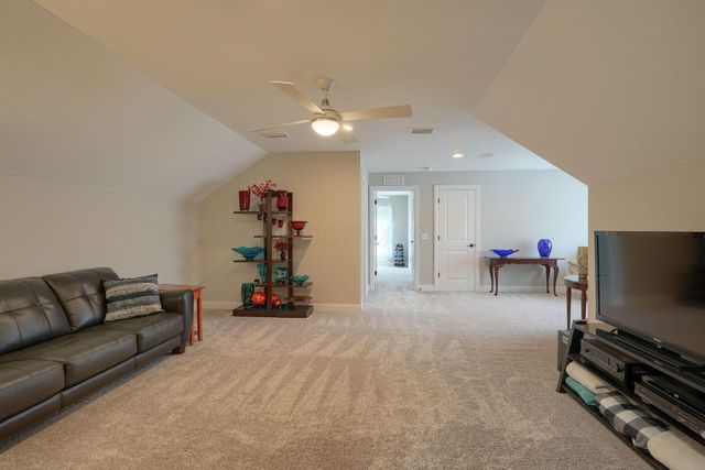 240 Parkgate Court, Delaware, OH 43015