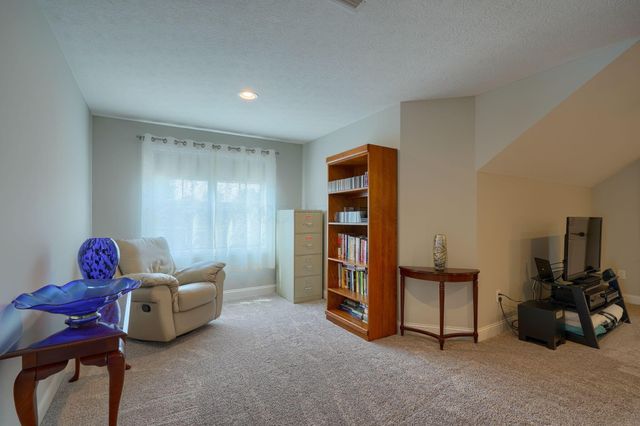 240 Parkgate Court, Delaware, OH 43015